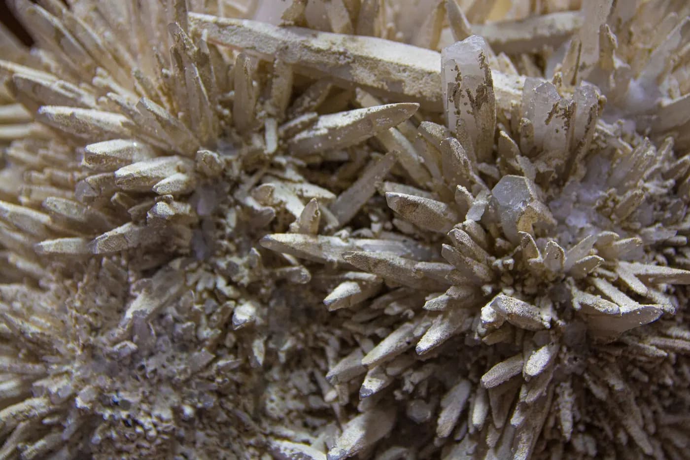 Amatista: propiedades y para qué sirve — imagen de cristales